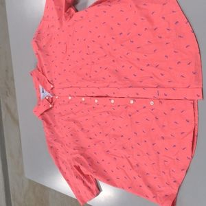 Izod short sleeve seahorse shirt